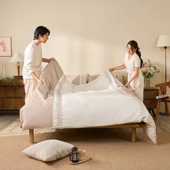 Bộ chăn ga cưới Amando Love ấm áp, sang trọng - Ảnh 10