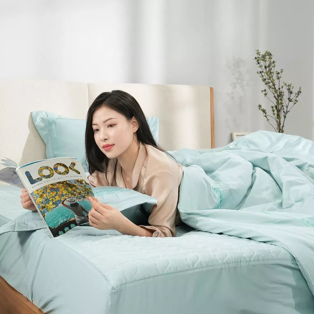Bộ ga chun chăn chần Amando thêu cotton satin màu xanh lá - Ảnh 9