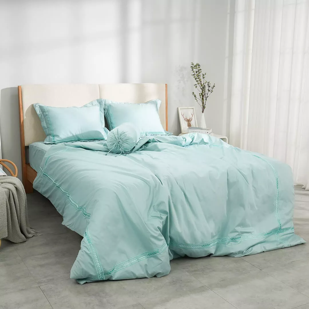 Bộ ga chun chăn chần Amando thêu cotton satin màu xanh lá - Ảnh 3