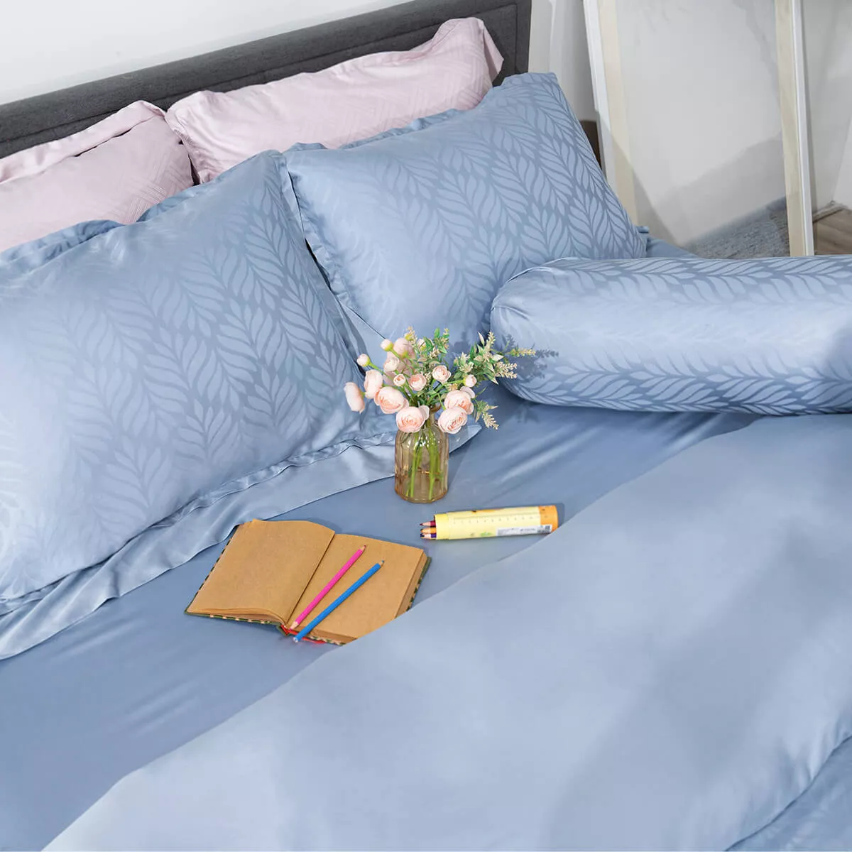 Bộ chăn ga Lụa tencel cao cấp Amando Lagom 5 chi tiết Màu Xanh dương - Ảnh 3