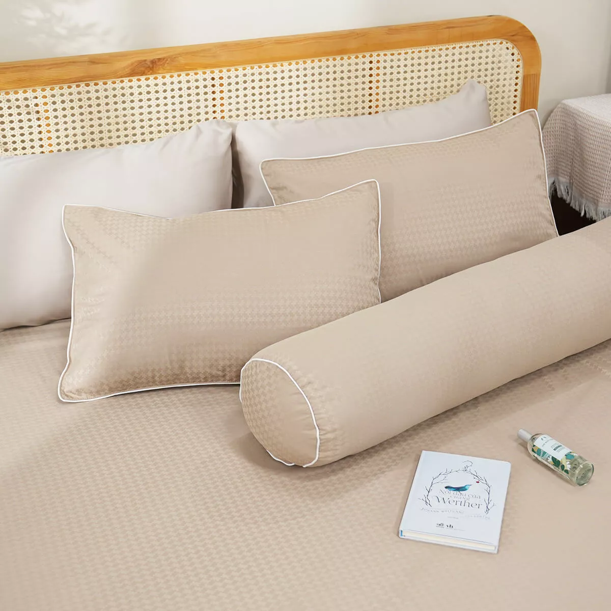 Bộ ga chun polyester gấm Amando Ellie đơn sắc 4 chi tiết Màu Be - Ảnh 3
