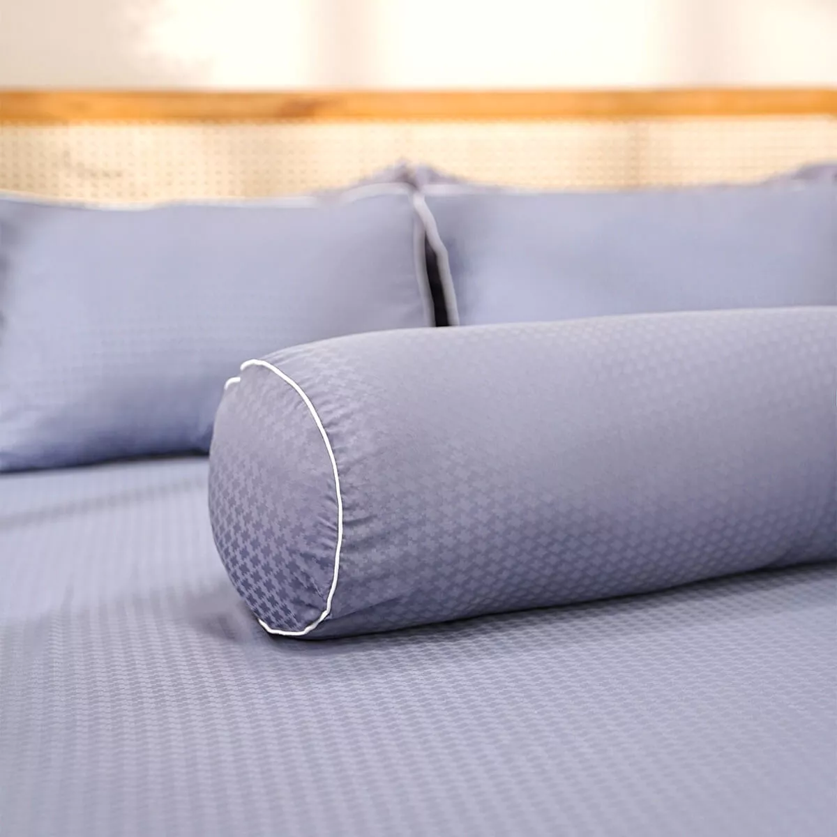 Bộ ga chun polyester gấm Amando Ellie đơn sắc 4 chi tiết Màu Xanh dương - Ảnh 5