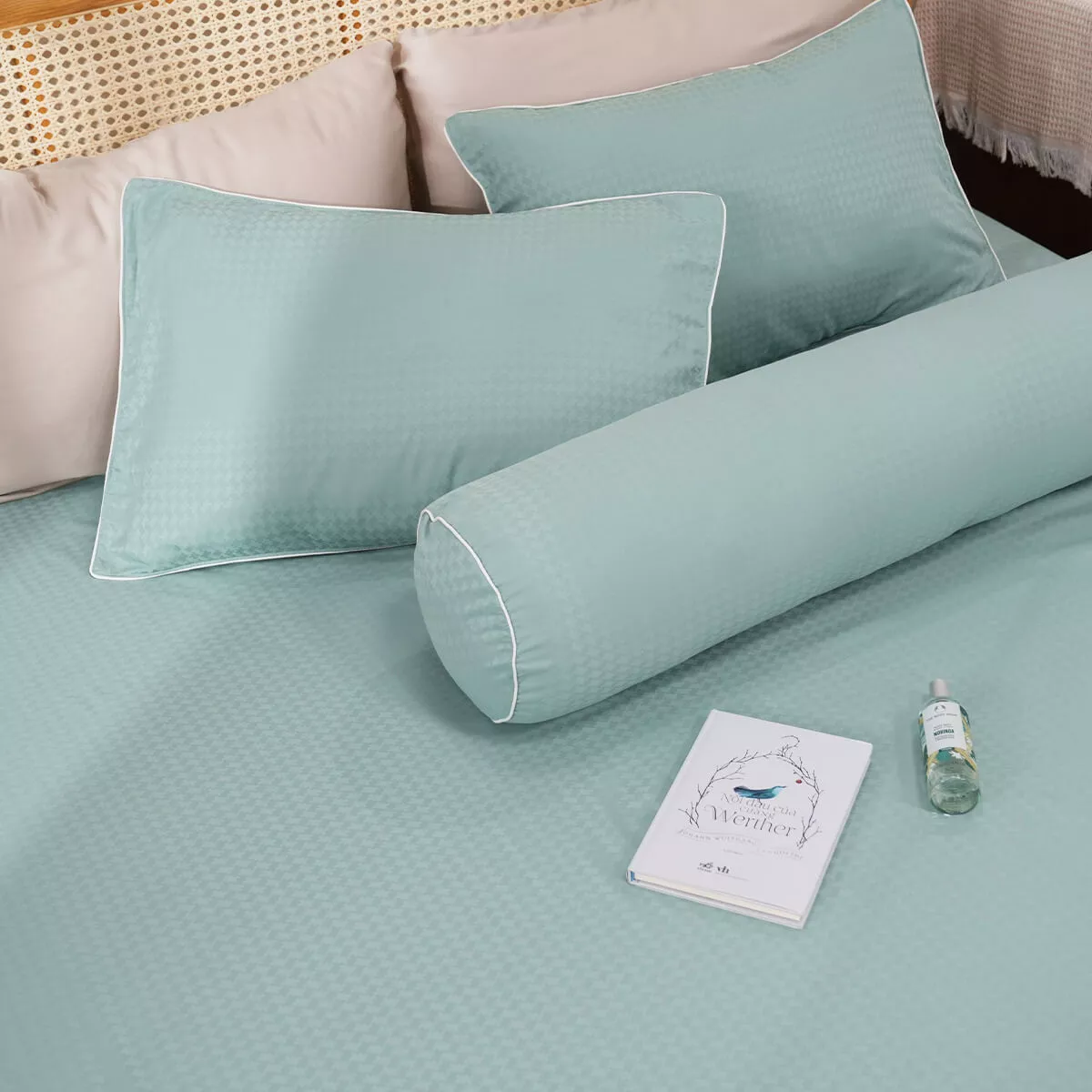 Bộ ga chun polyester gấm Amando Ellie đơn sắc 4 chi tiết Màu Xanh ngọc - Ảnh 9