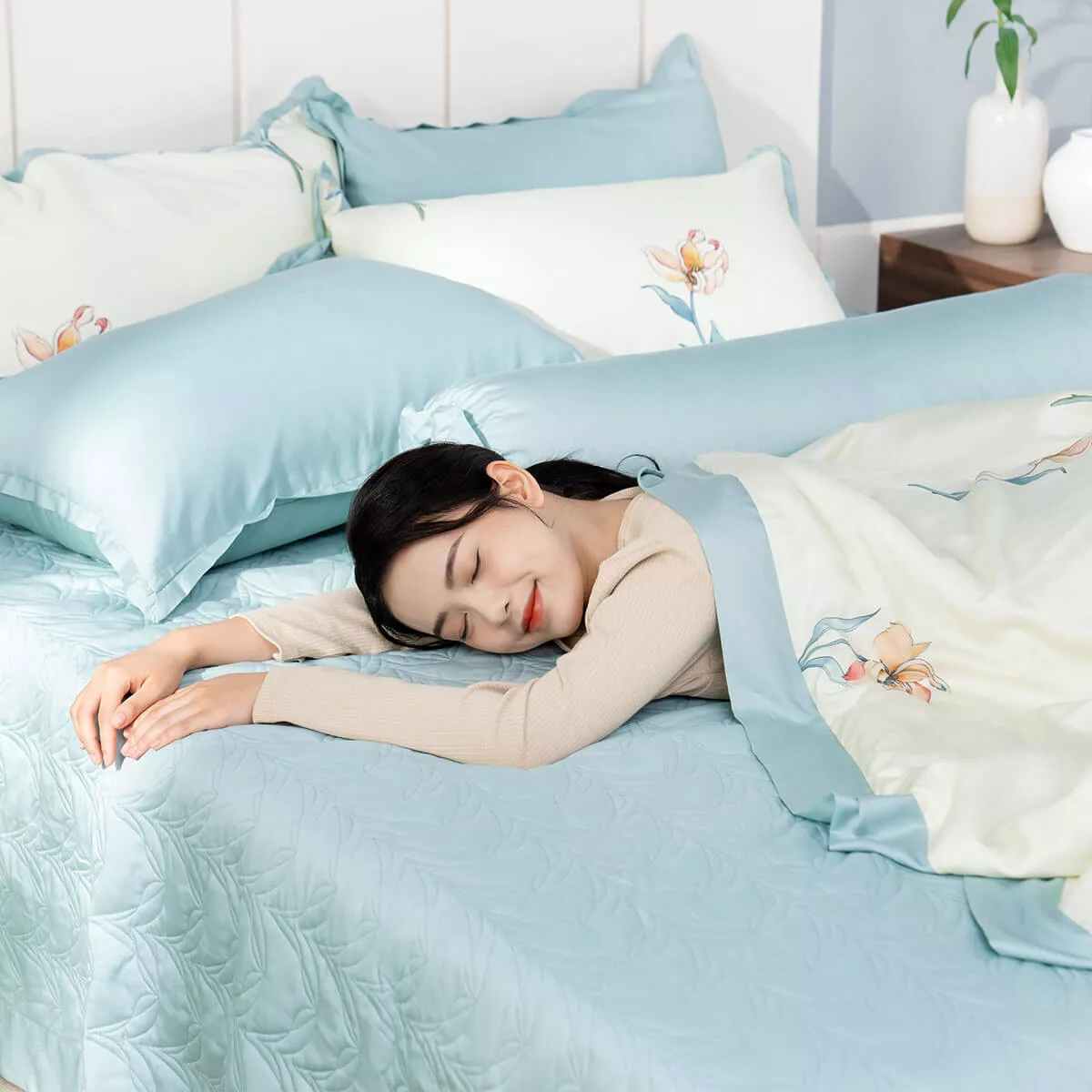 Bộ chăn ga phủ sợi gỗ thiên nhiên Amando Jamila 5 chi tiết LC002 - Ảnh 2