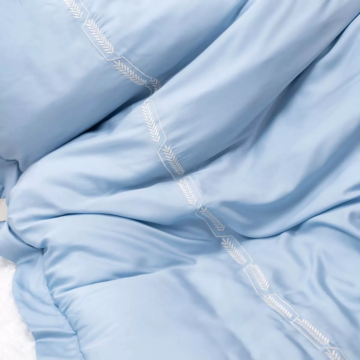 Bộ Chăn ga lụa tencel cao cấp Amando Soulmate 7 chi tiết màu Xanh - Ảnh 7