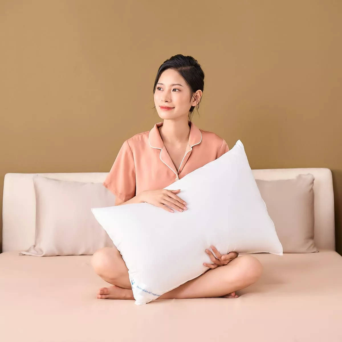 Gối lông vũ nhân tạo Goodnight Mochi siêu êm chuẩn khách sạn 5 sao - Ảnh 14