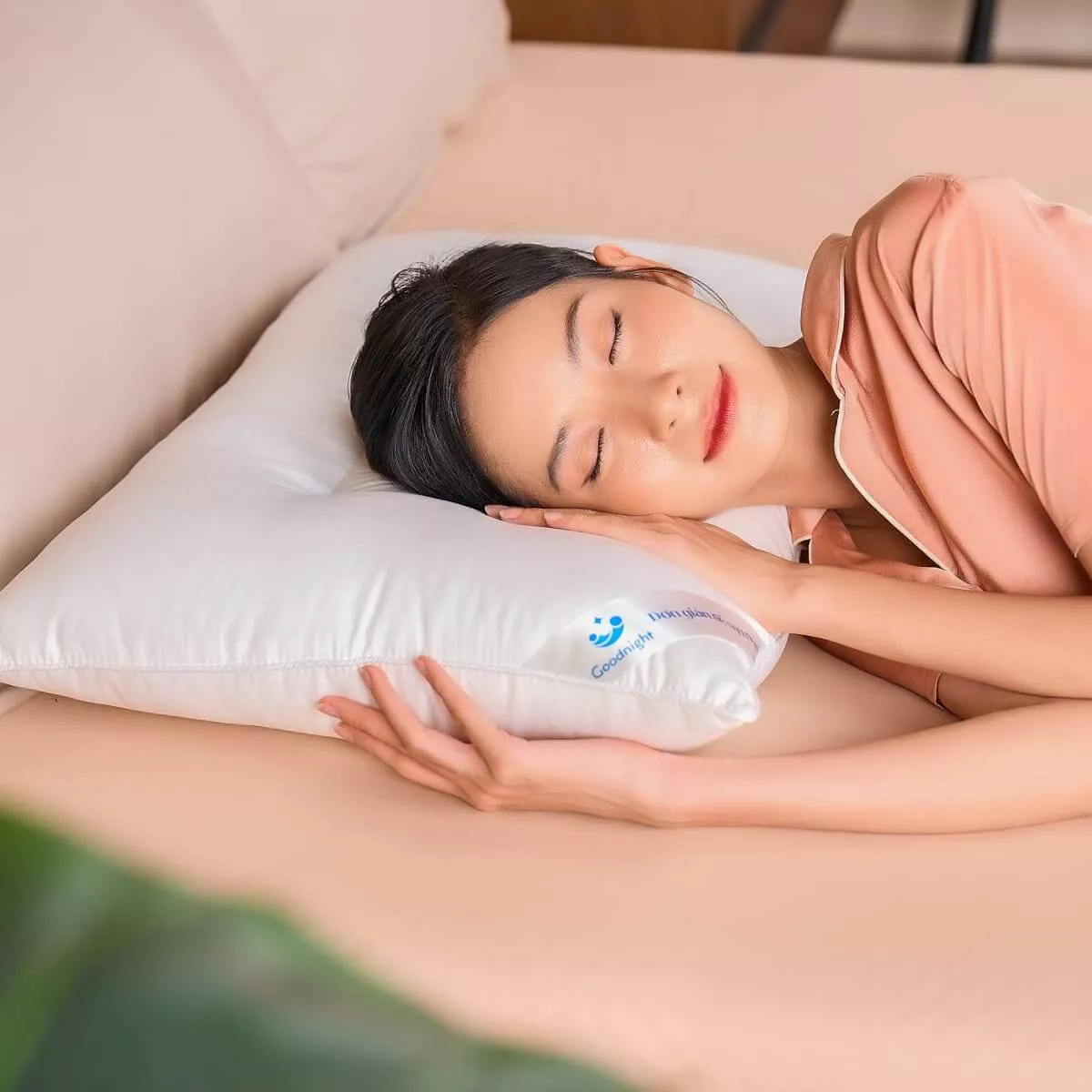 Gối lông vũ nhân tạo định hình Goodnight Mochi - Ảnh 2